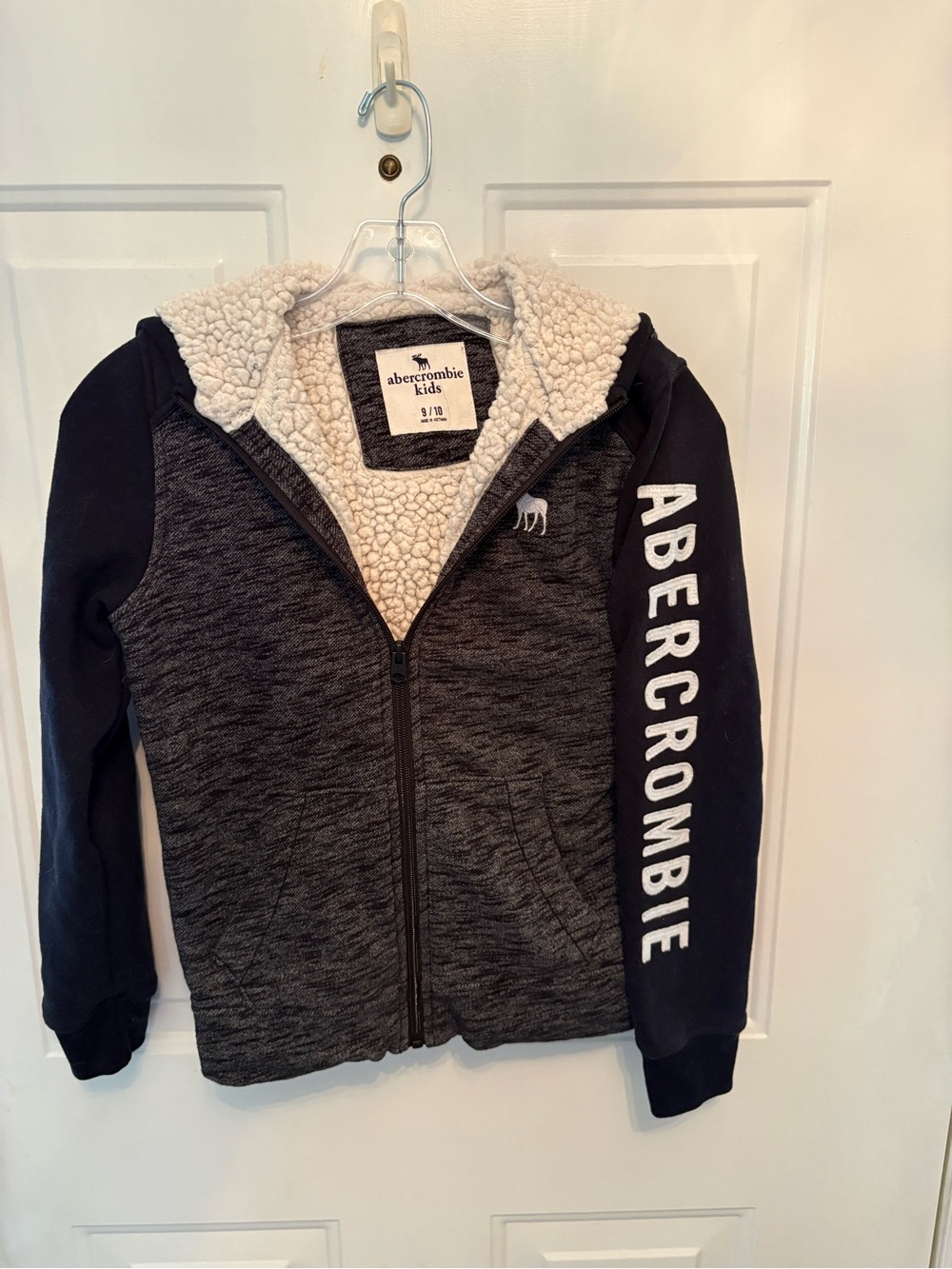 abercrombie kids Charcoal & Black Sherpa-Lined Zip Hoodie